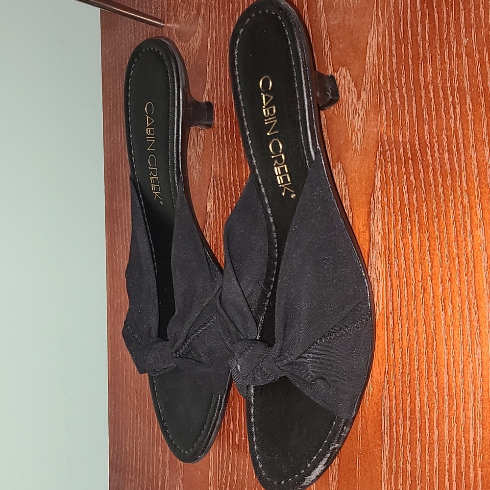 Cabin Creek Kitten Heels